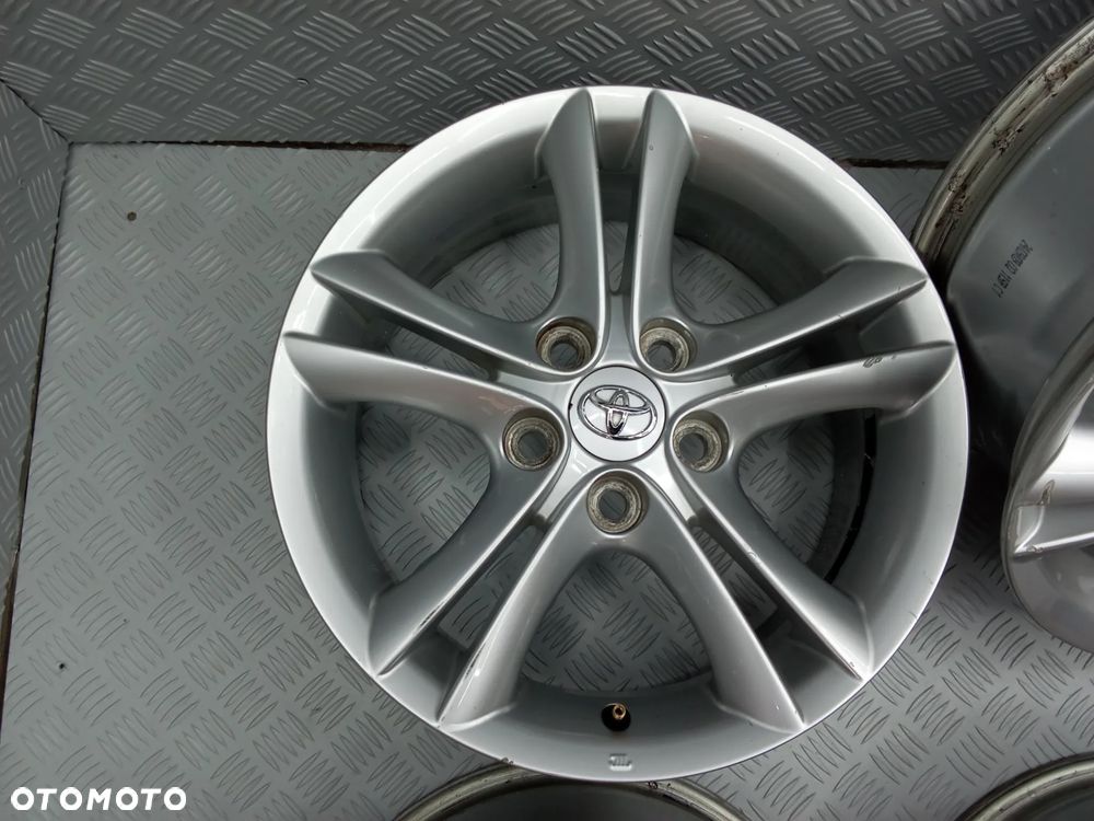 Felgi Toyota Auris Corolla Avensis 6,5Jx16 et39 5x114,3 - 5