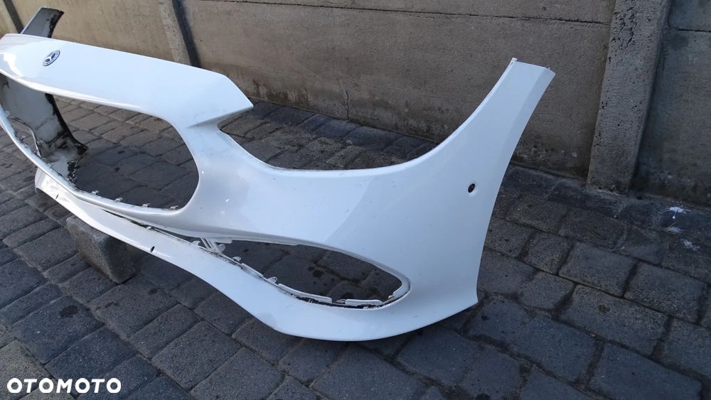 MERCEDES C-KLASA W206 - zderzak przedni - 2