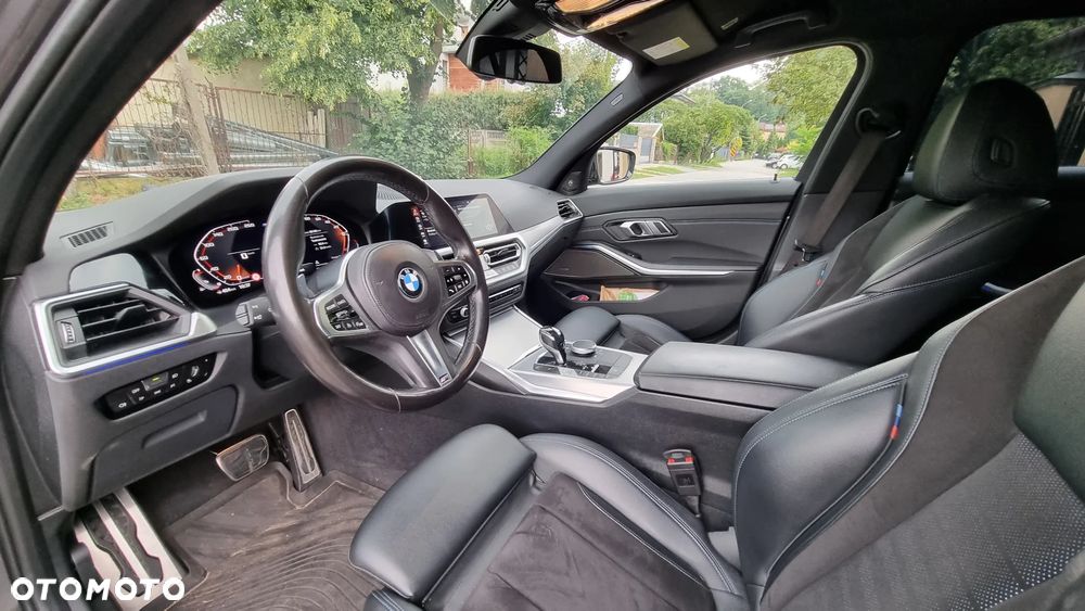 BMW Seria 3 M340i xDrive - 14