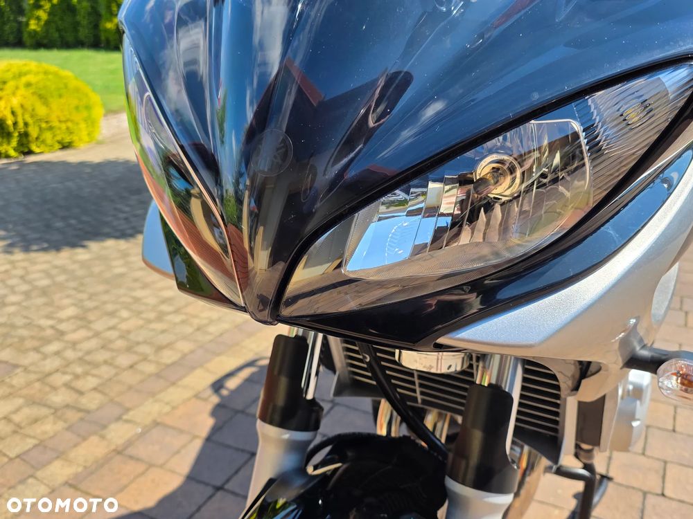 Yamaha FZ6 - 16