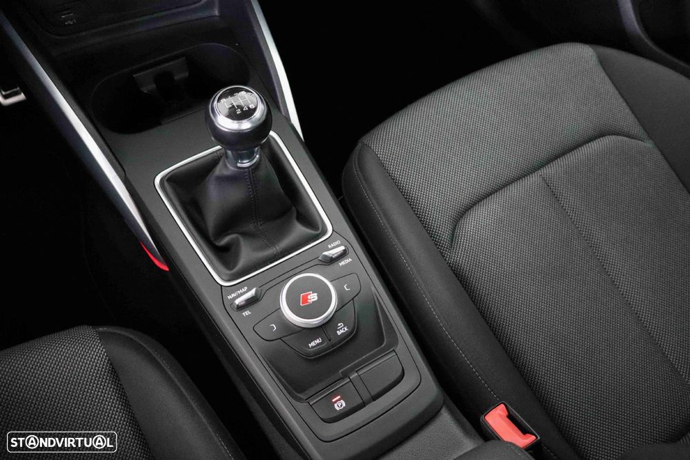 Audi Q2 1.6 TDI Design - 39