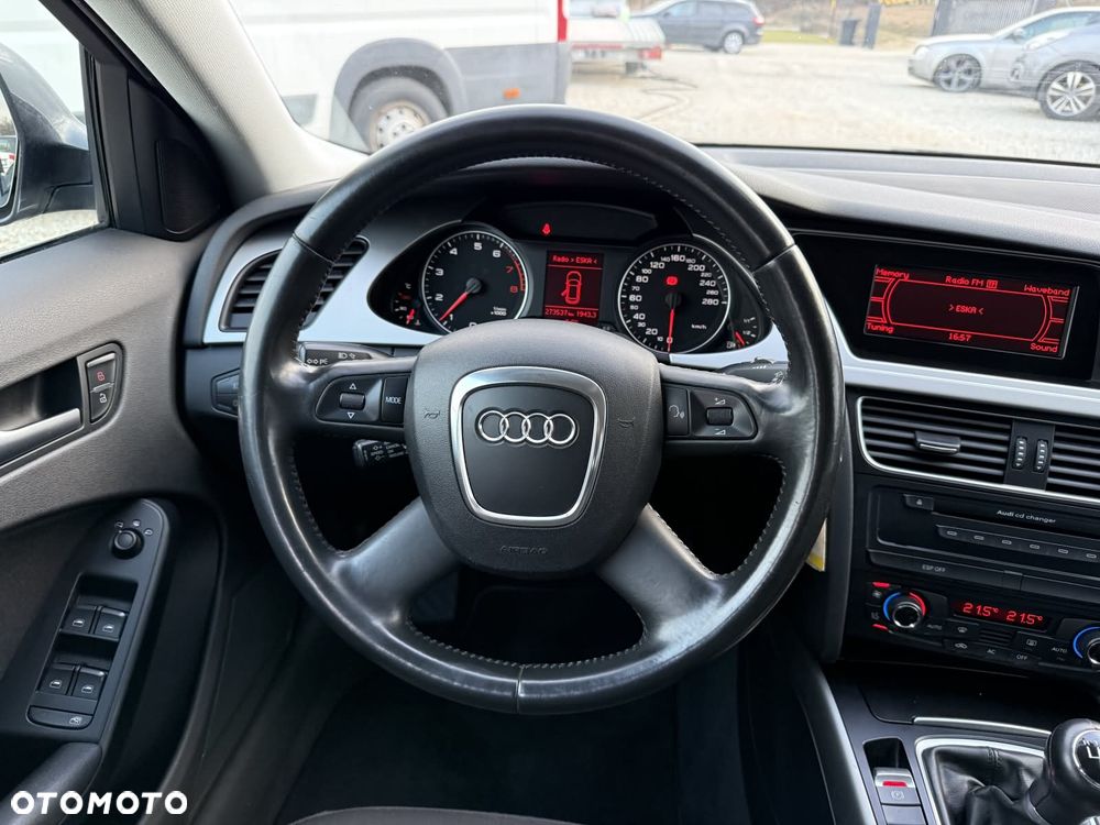 Audi A4 Avant 2.0 TFSI Attraction - 26