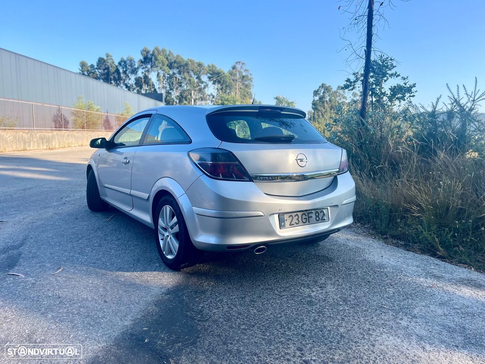 Opel Astra GTC 1.7 CDTI - 4