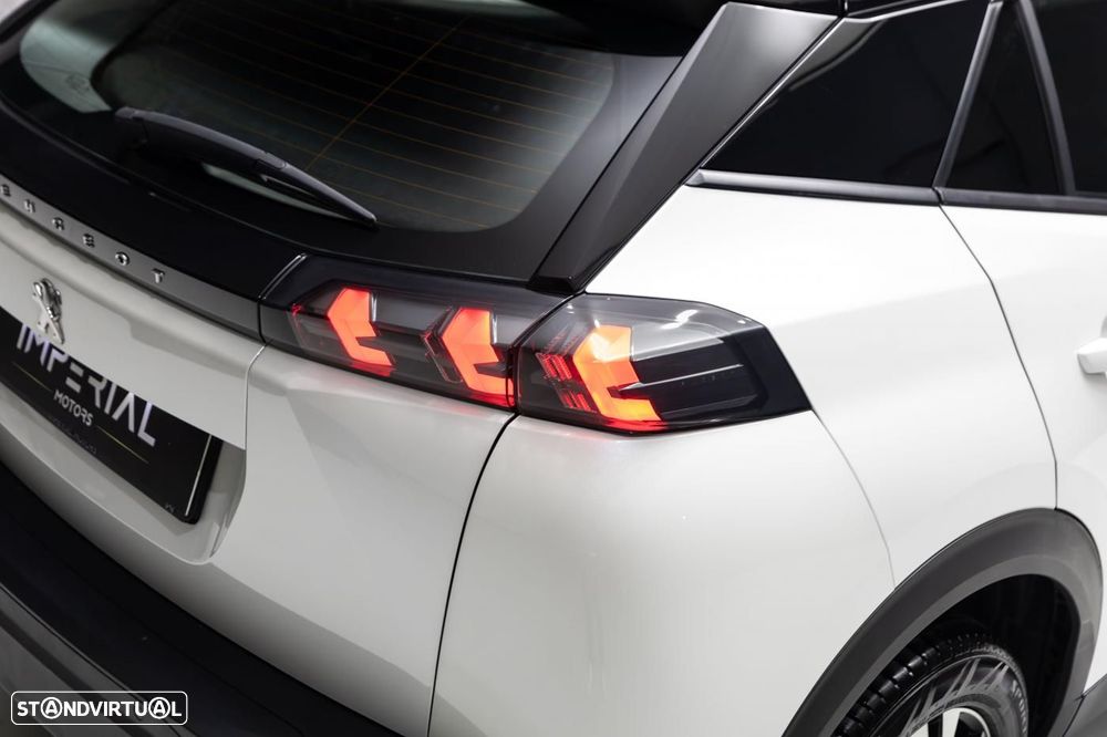 Peugeot 2008 1.5 BlueHDi Allure Pack EAT8 - 19