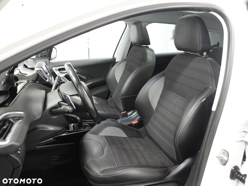 Peugeot 2008 e-HDi FAP 92 ETG6 STOP & START Allure - 21