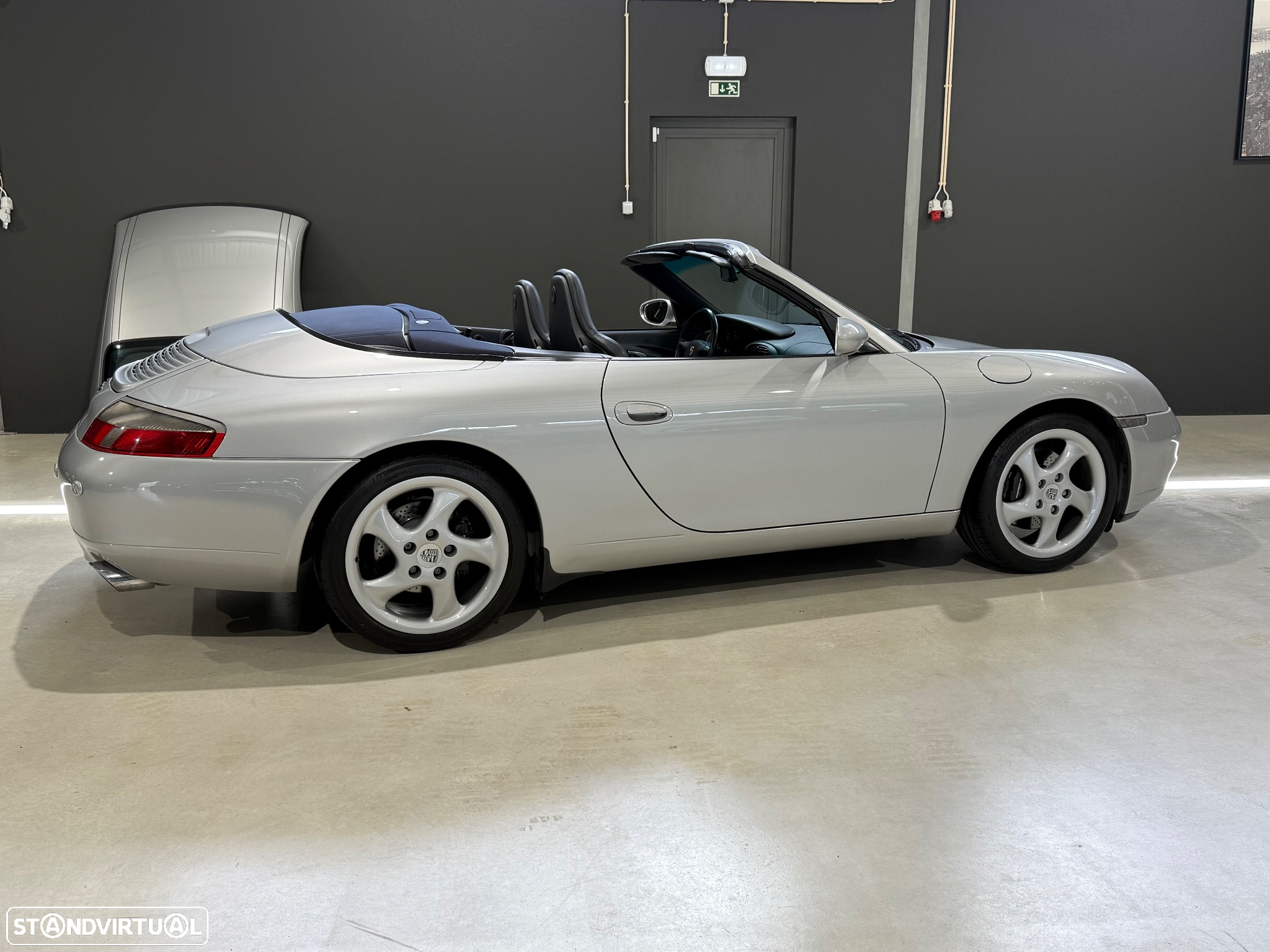 Porsche 911 Série F - 15