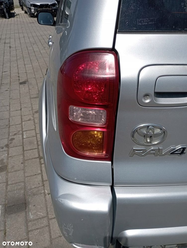 TOYOTA RAV4 II LIFT 05 LAMPA LEWA TYŁ TYLNA EU - 1