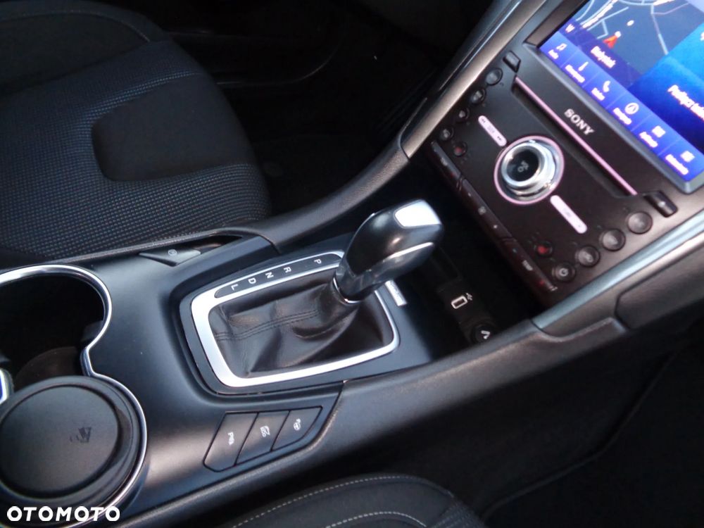 Ford Mondeo - 28