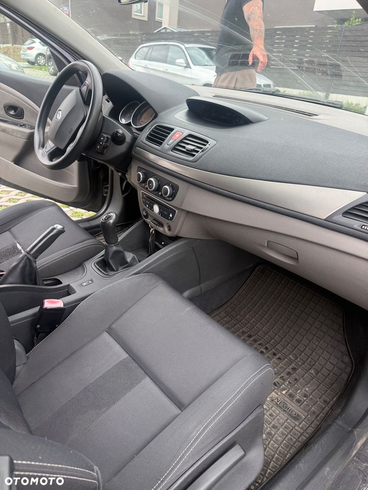 Renault Megane - 17