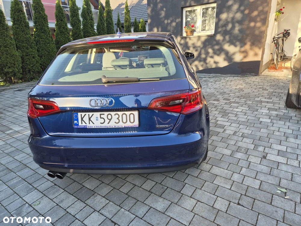 Audi A3 Sportback - 2