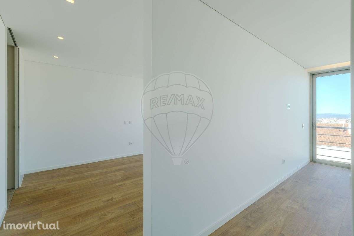 Moradia T5 para venda - Grande imagem: 2/43