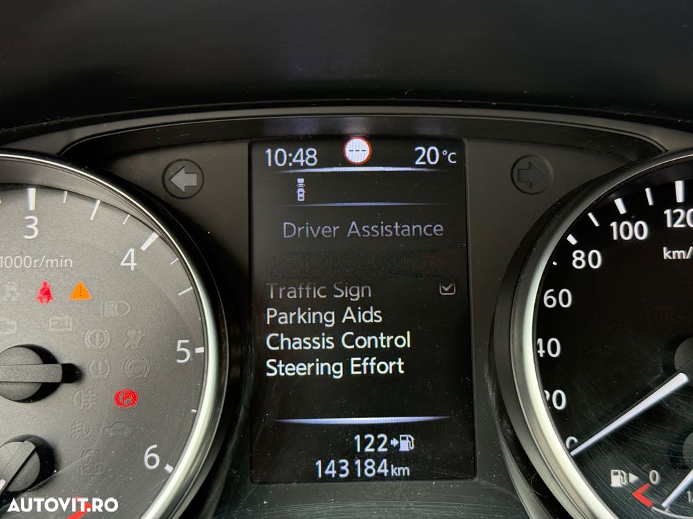 Nissan Qashqai 1.5 DCI N-Connecta - 24