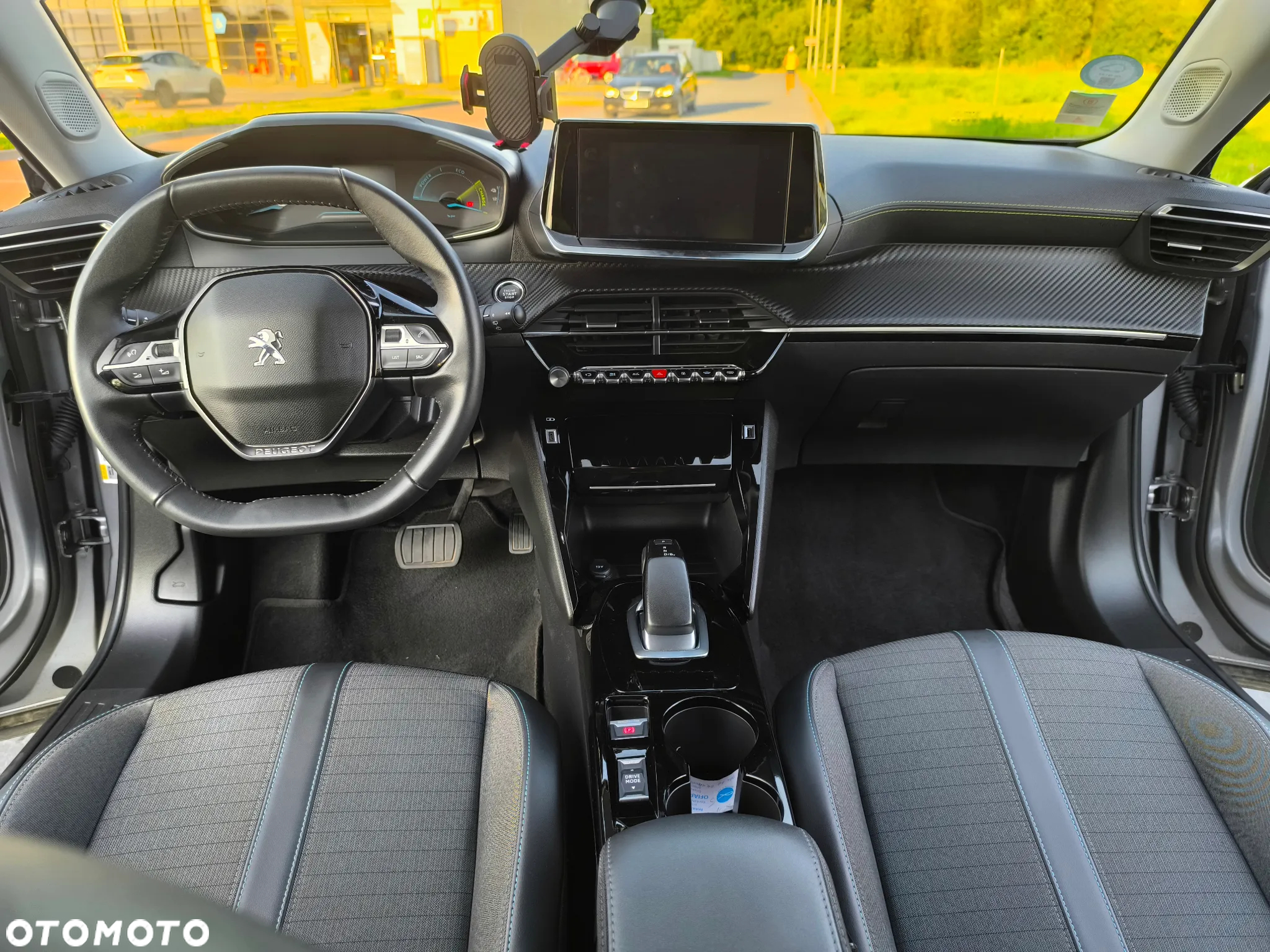 Peugeot 2008 e-2008 Allure Pack - 19