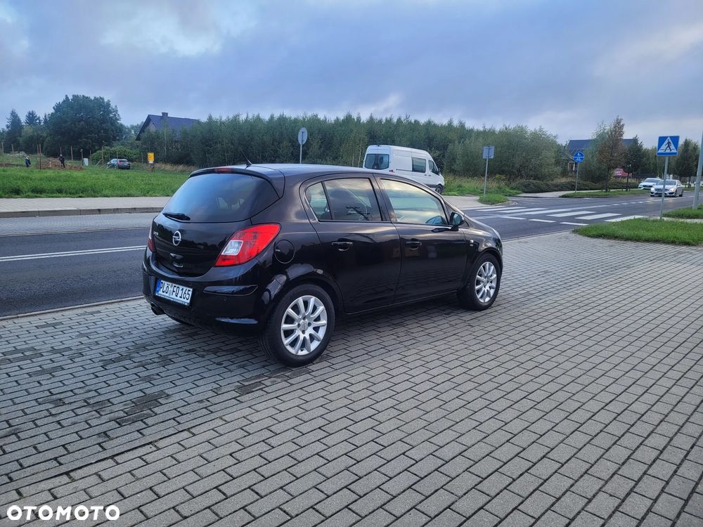 Opel Corsa 1.4 16V Satellite - 9
