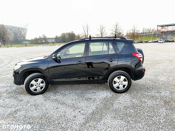 Toyota RAV4 - 6