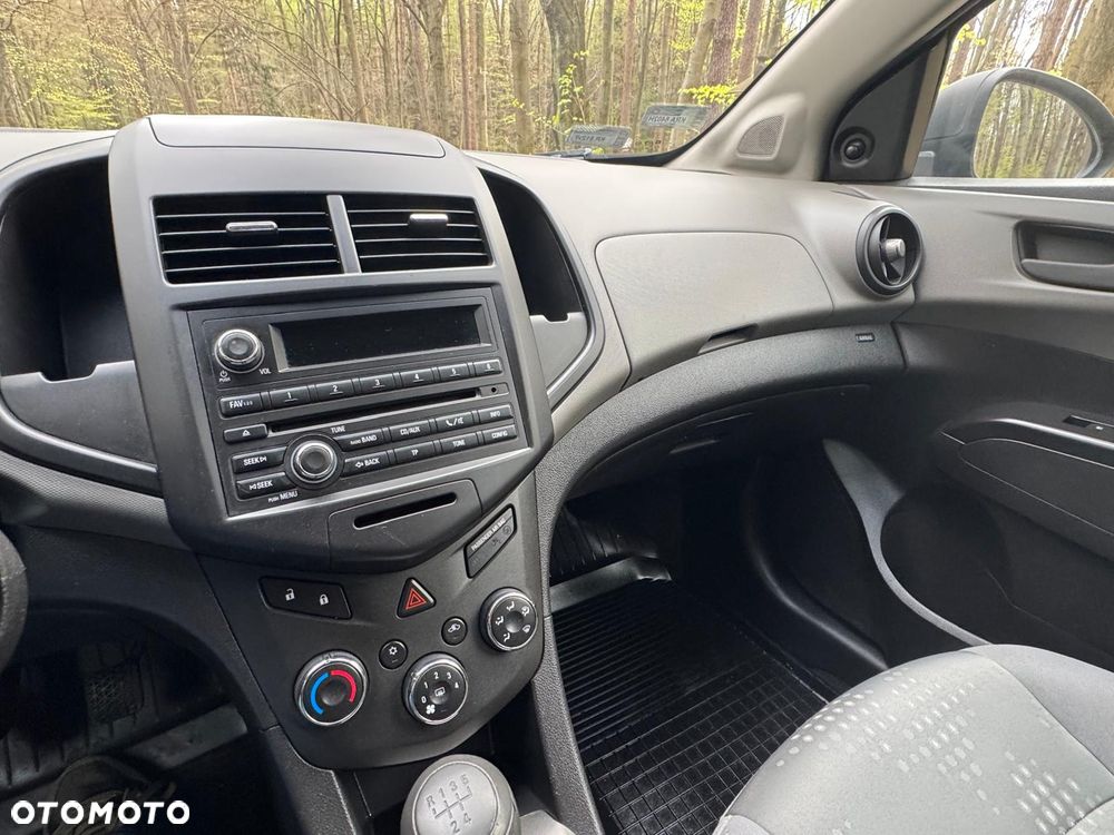 Chevrolet Aveo 1.2 LT+ - 22