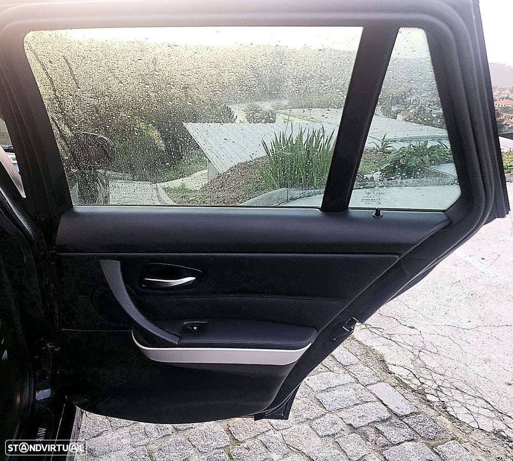 BMW 320 d DPF Touring Blue Performance Edition Fleet Sport - 20