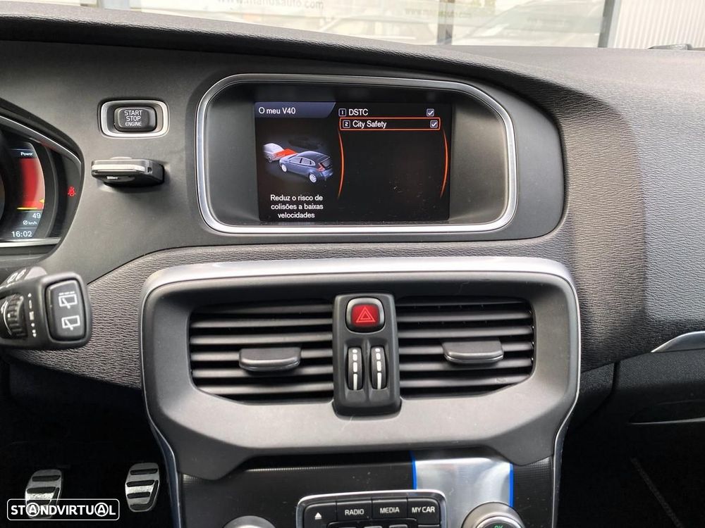 Volvo V40 1.6 D2 R-Design - 17