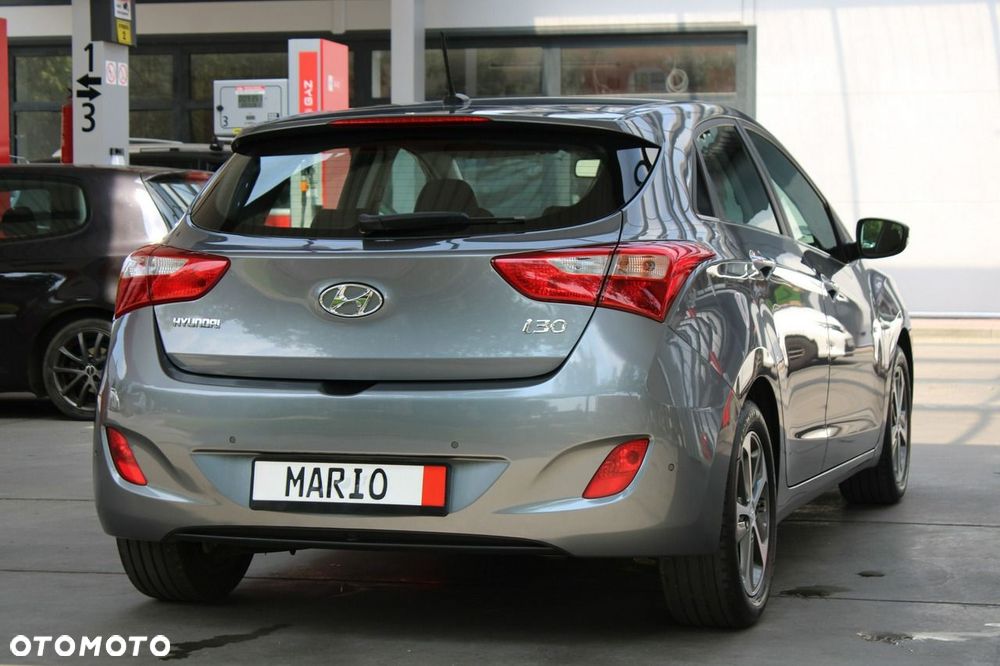 Hyundai i30 blue 1.4 Passion - 39