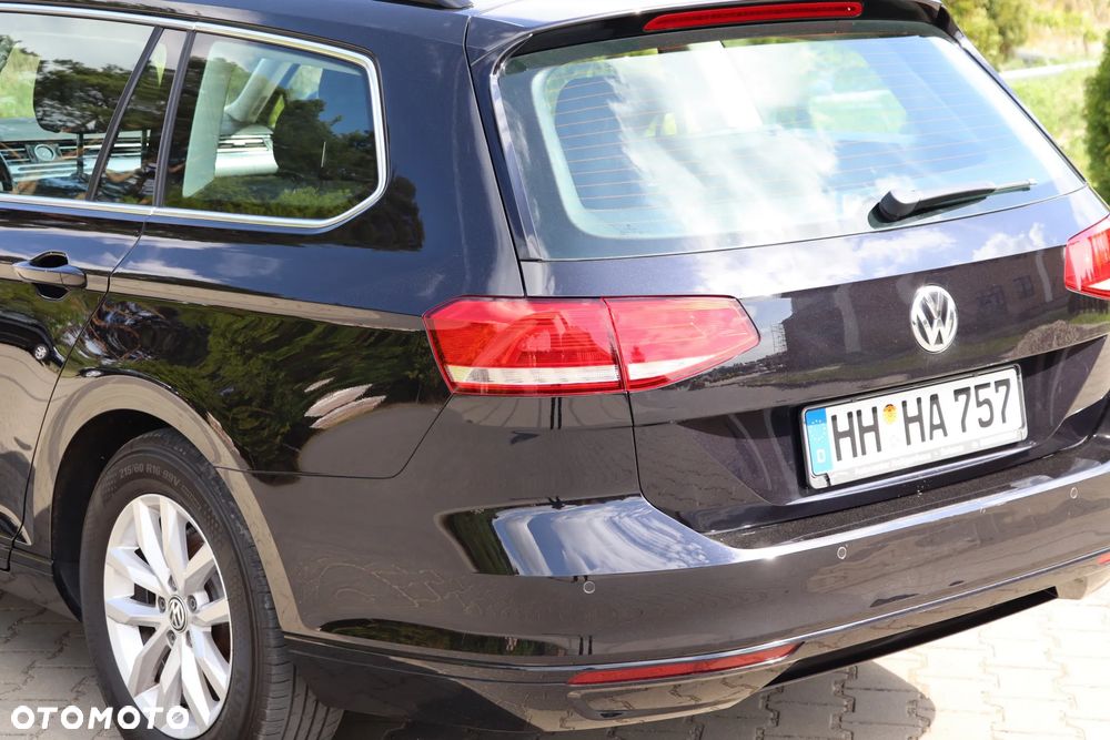 Volkswagen Passat Variant ver-variant-2-0-tdi-scr-dsg-comfortline - 19