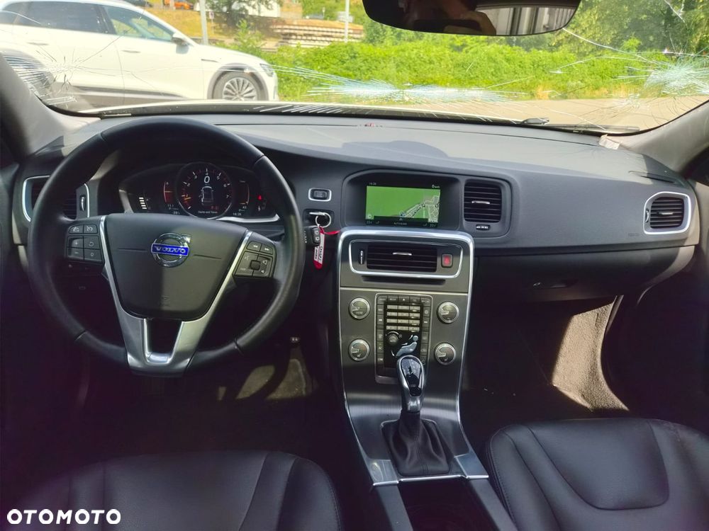 Volvo V60 Cross Country T5 AWD Summum - 8