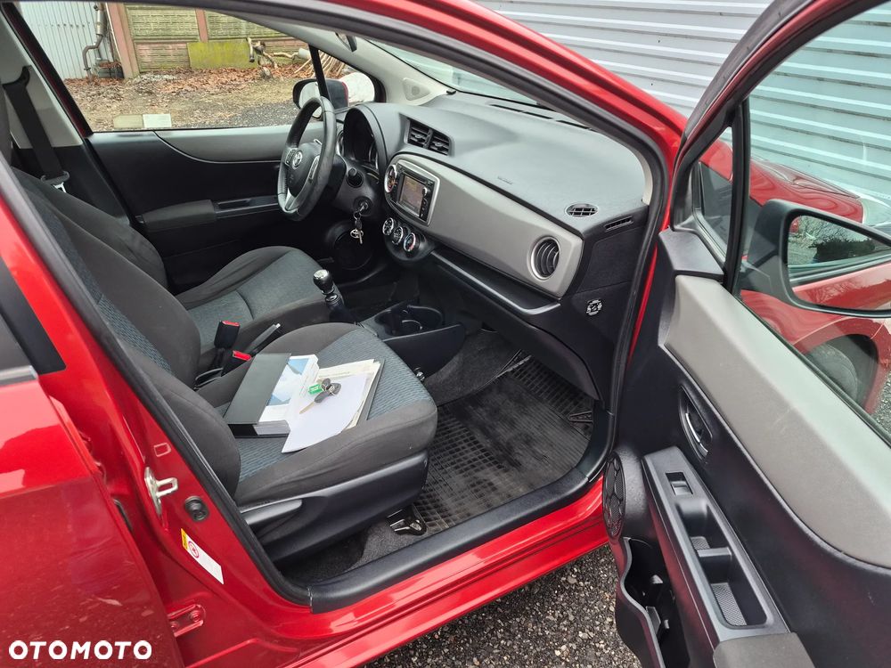 Toyota Yaris 1.33 Premium - 18