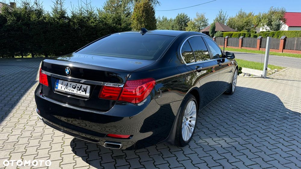 BMW Seria 7 740d xDrive - 6