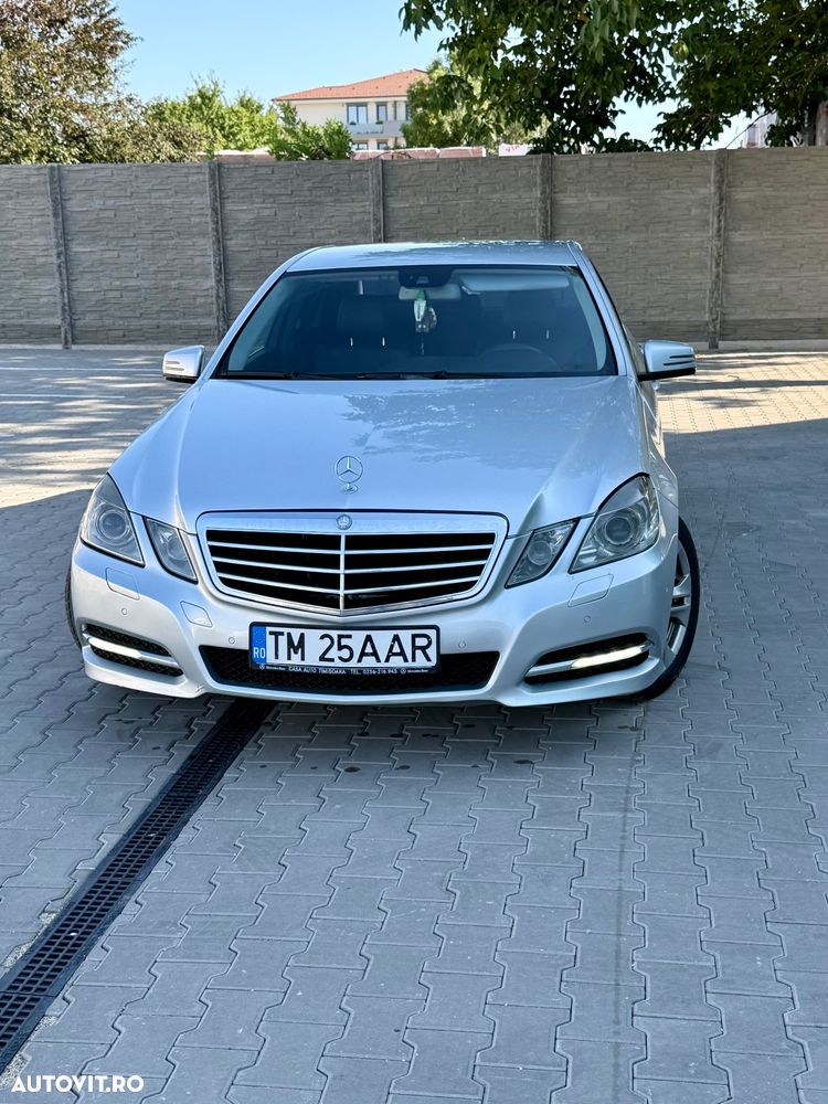 Mercedes-Benz E 220 CDI DPF BlueEFFICIENCY 7G-TRONIC Avantgarde - 1