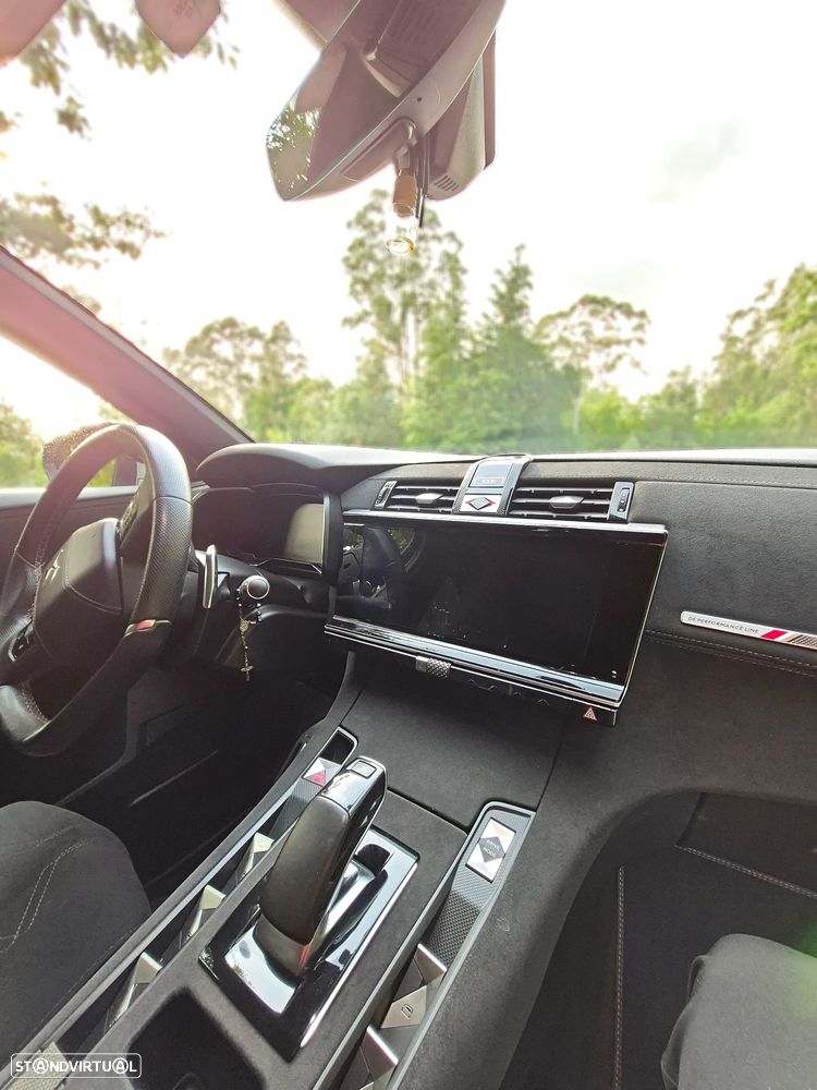 DS DS7 Crossback E-Tense Performance Line EAT8 - 12