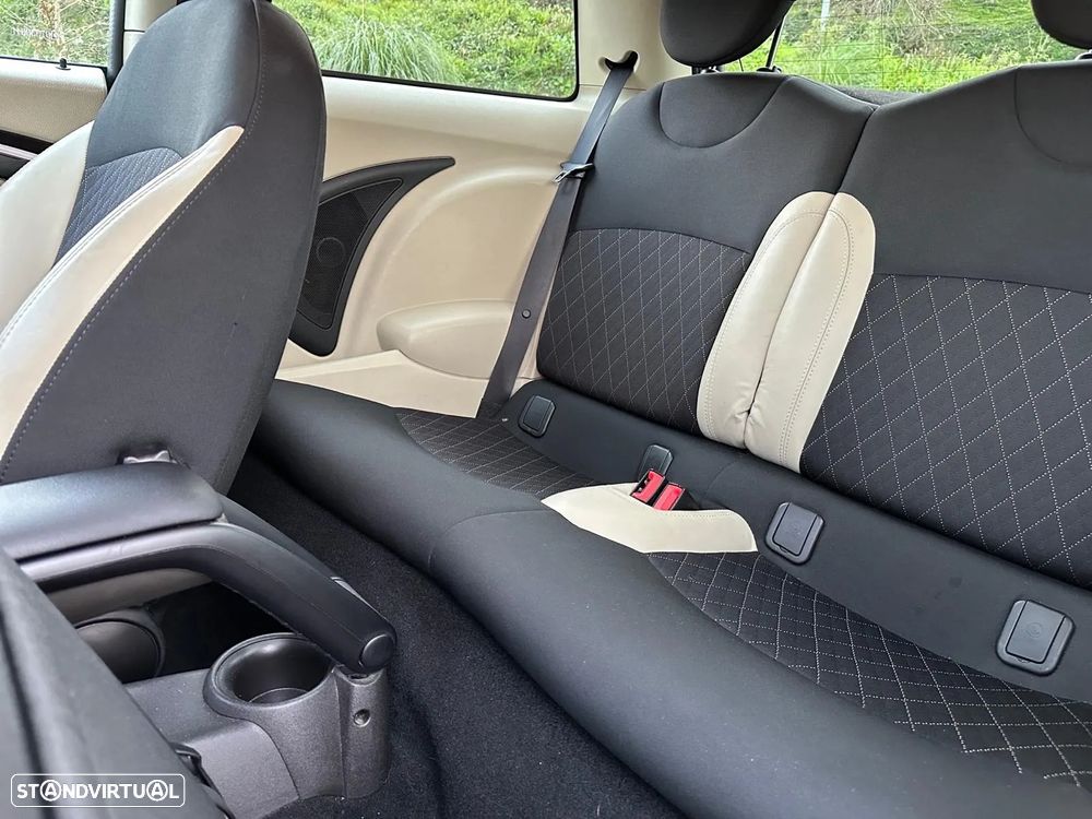 MINI 3 Portas Cooper SD - 15