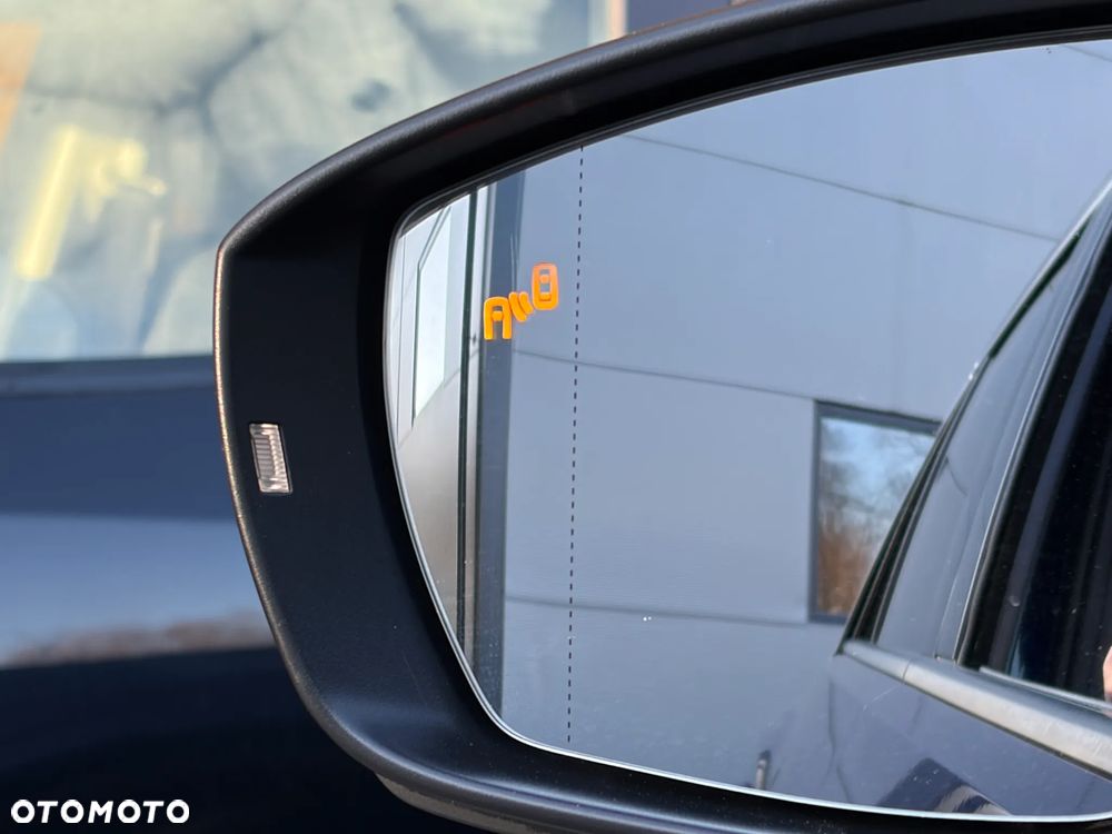 Volkswagen T-Roc 2.0 TSI OPF 4MOTION DSG Sport - 36