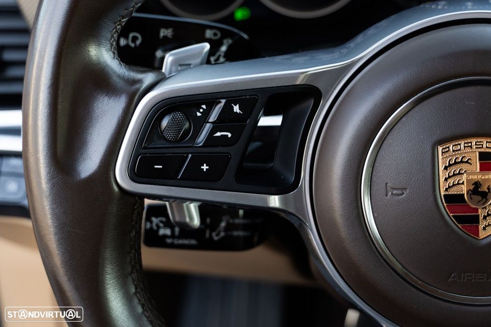 Porsche Panamera 4 S - 13