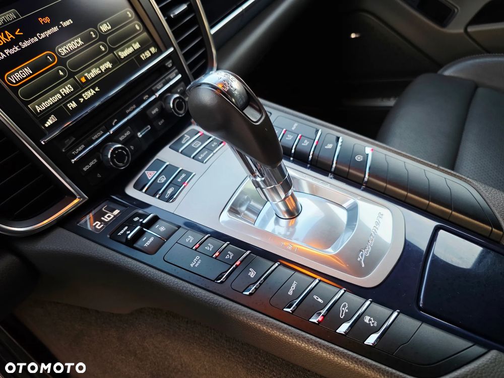 Porsche Panamera Diesel - 38
