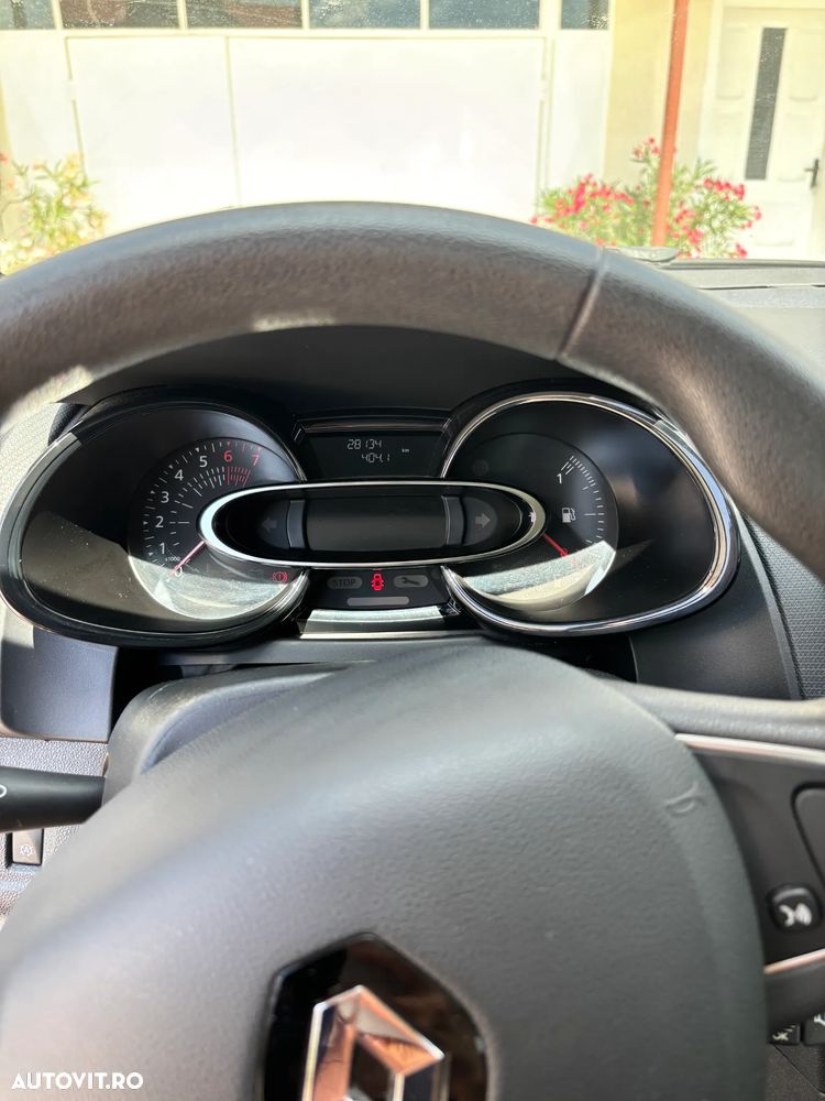 Renault Clio TCe Life - 9