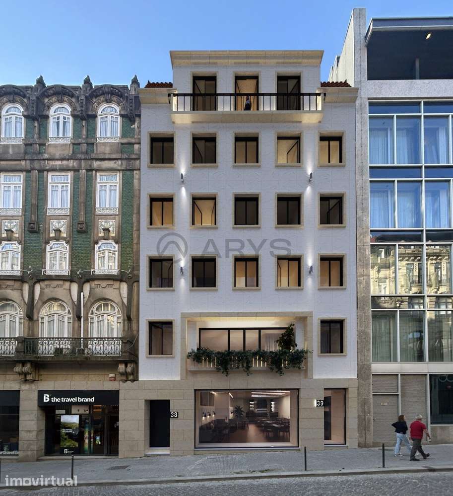 T3 de Prestígio com Pé-Direito Elevado | Rua de Sá da Bandeira - Grande imagem: 2/30
