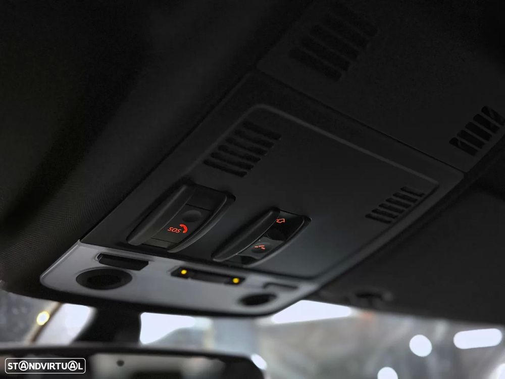 BMW 320 d Touring Pack M - 15