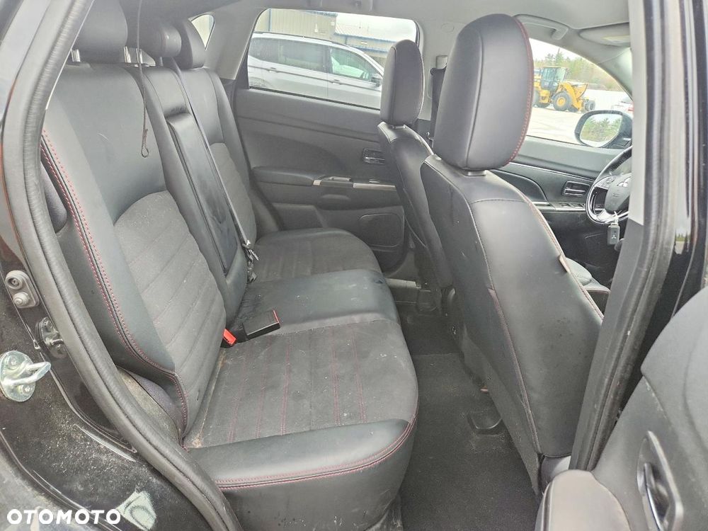 Mitsubishi ASX - 7