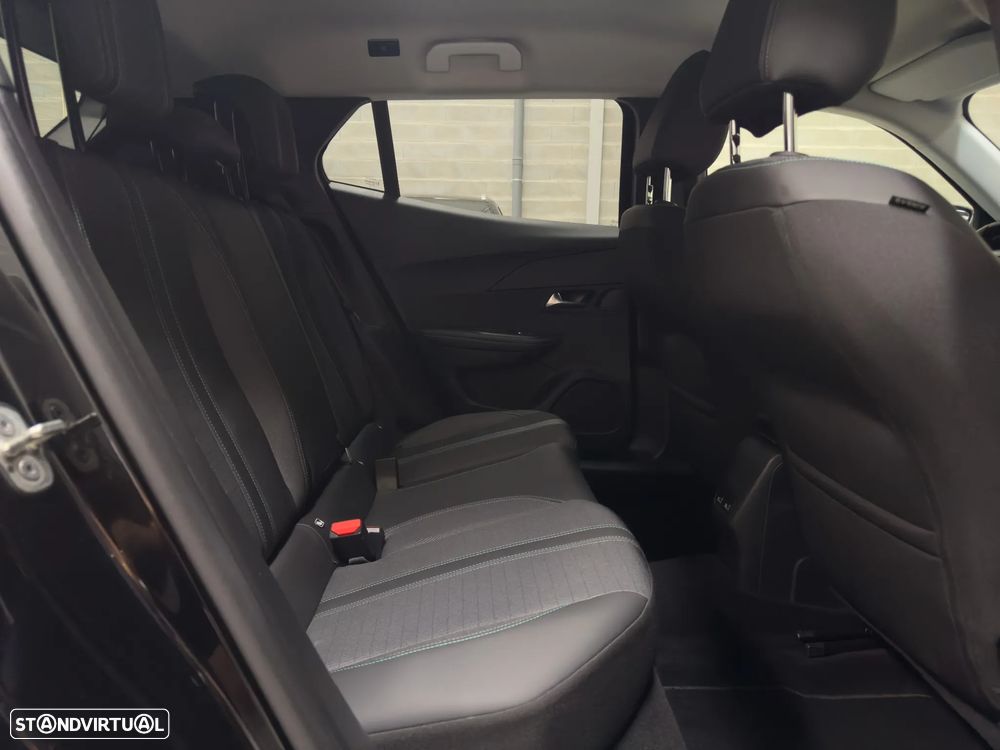 Peugeot 2008 1.2 PureTech Allure Pack - 33