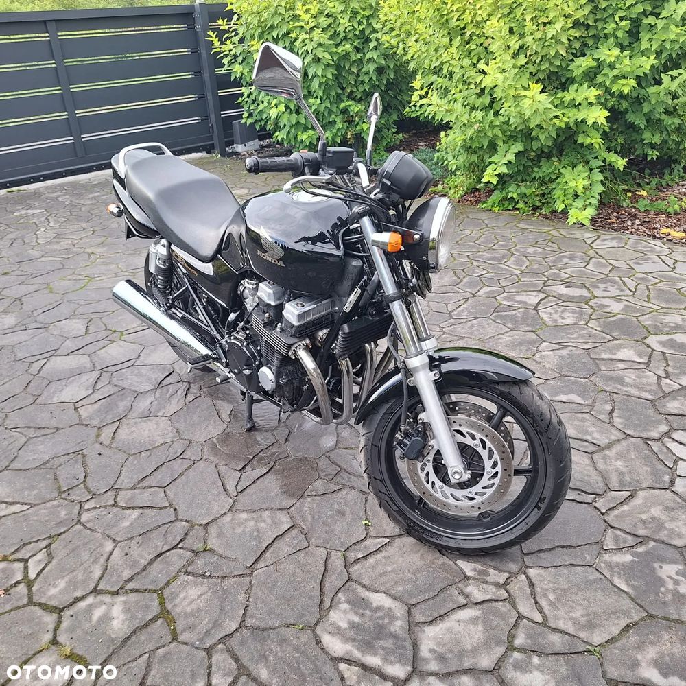 Honda CB - 4