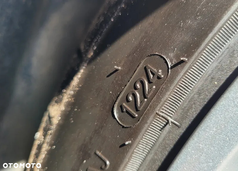 Ford Mondeo - 32