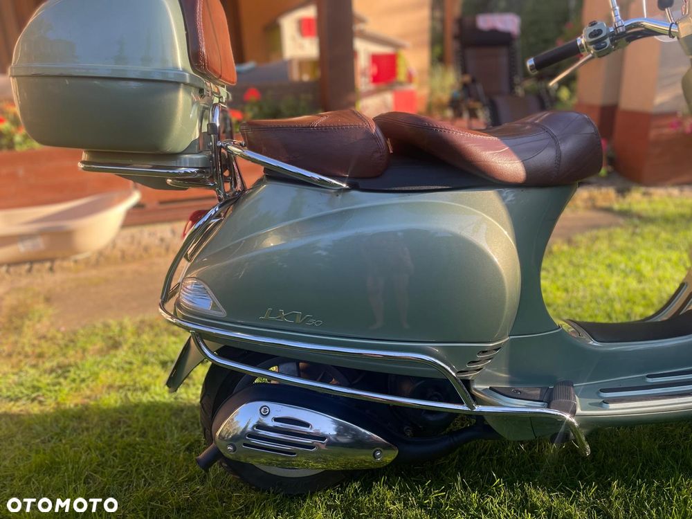Piaggio Vespa - 2