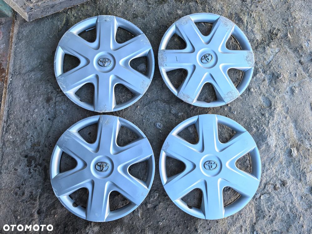 Toyota Aygo Yaris Kołpaki 14" KOMPLET - 1
