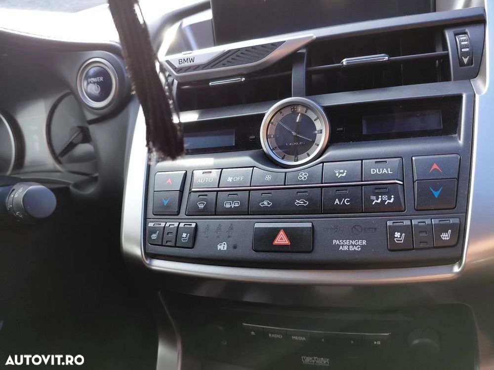 Lexus Seria NX 300h Luxury - 14