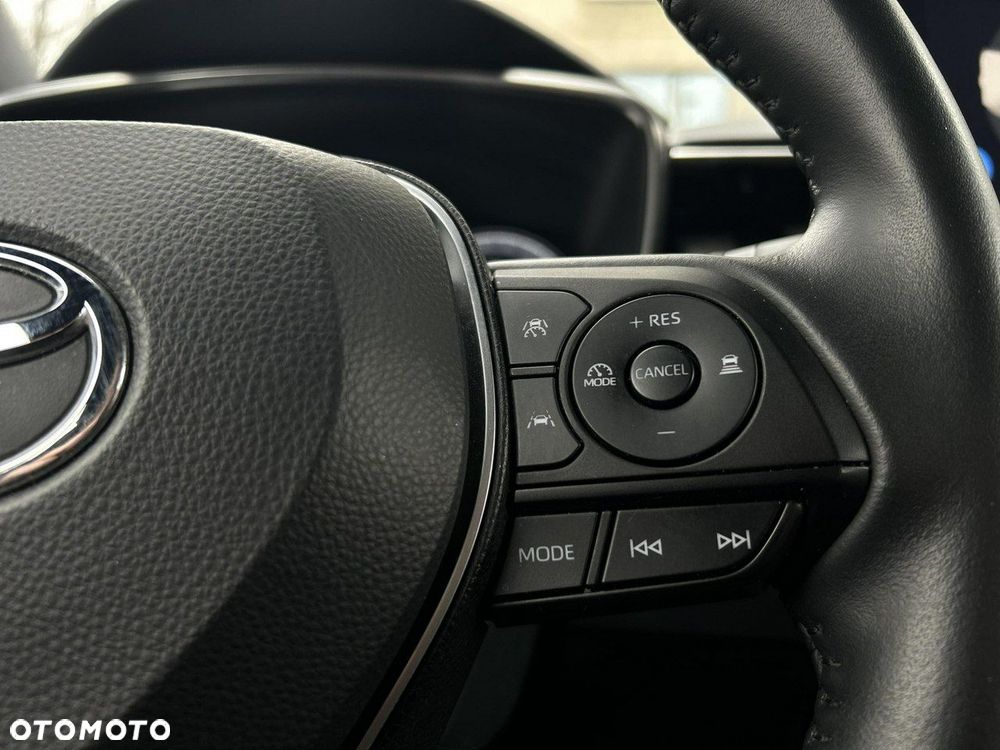 Toyota Corolla - 13