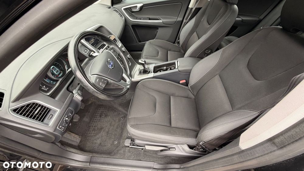Volvo XC 60 D4 Momentum - 6