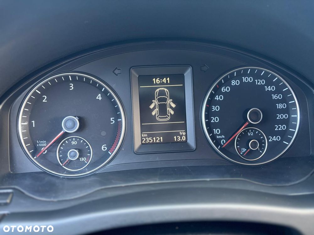 Volkswagen Golf Plus 2.0 TDI Highline - 15