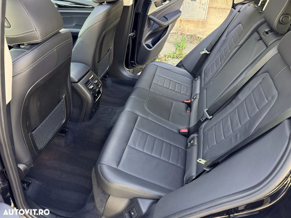 BMW X3 xDrive20i AT xLine - 34