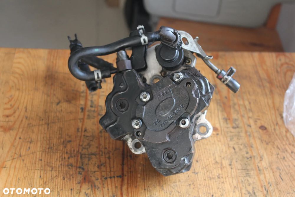 pompa wtryskowa toyota yaris I 1.4 d4d 22100-33010 kompletna - 6