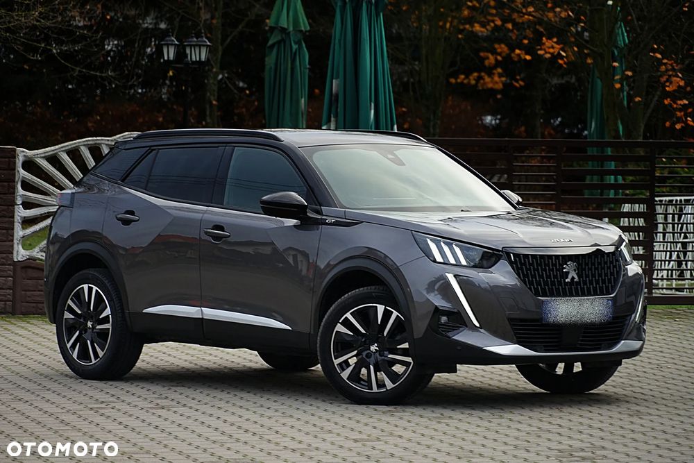Peugeot 2008 PureTech 130 EAT8 GT - 11