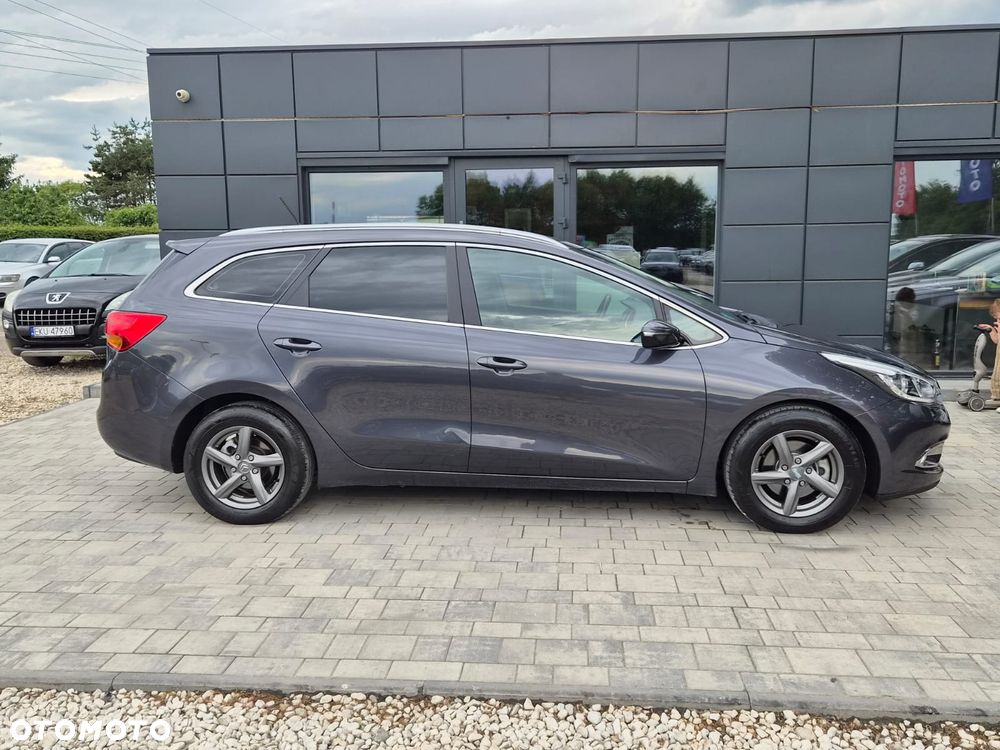 Kia Ceed - 7